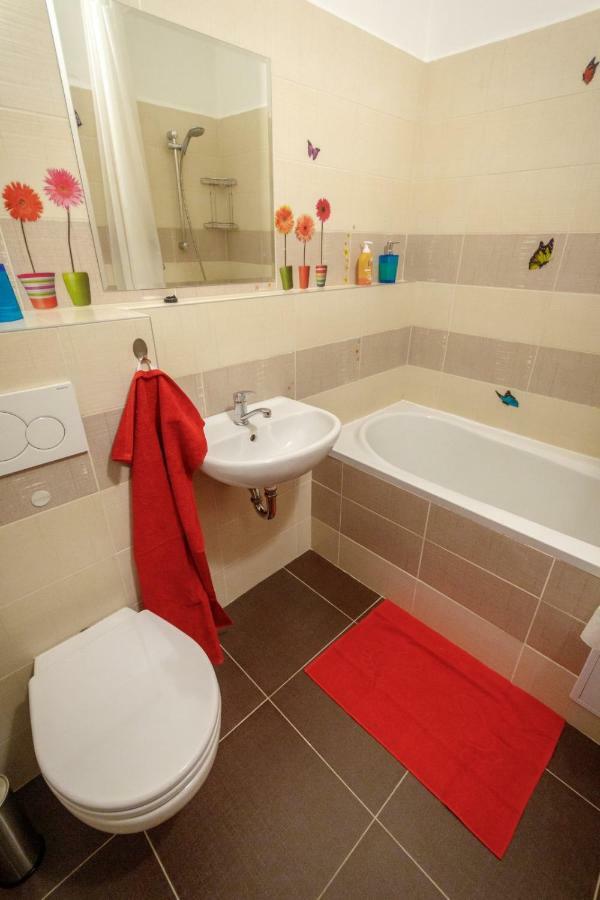 Utulny Druhy Domov V Srdci Ziliny Appartement Žilina Buitenkant foto